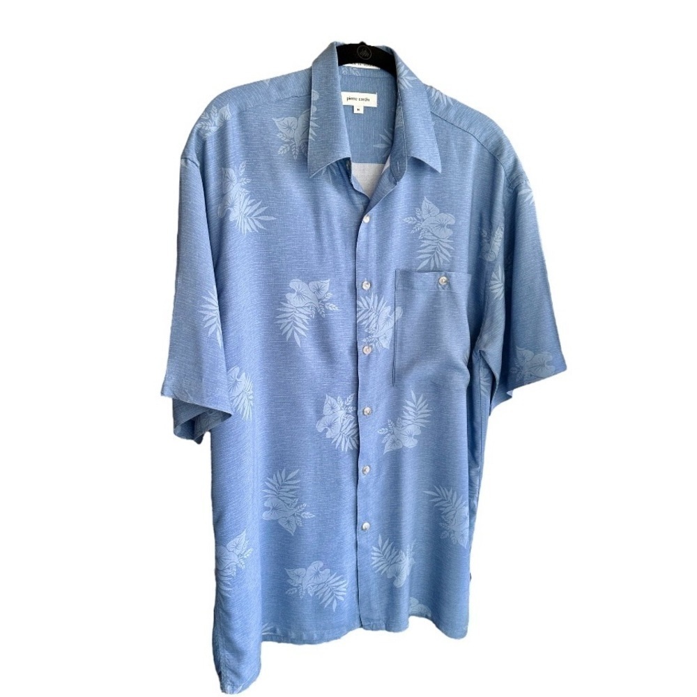 PIERRE CARDIN, MENS, BLUE TROPICAL SHIRT. SHORT SLEEVE, BUTTON DOWN. SIZE M